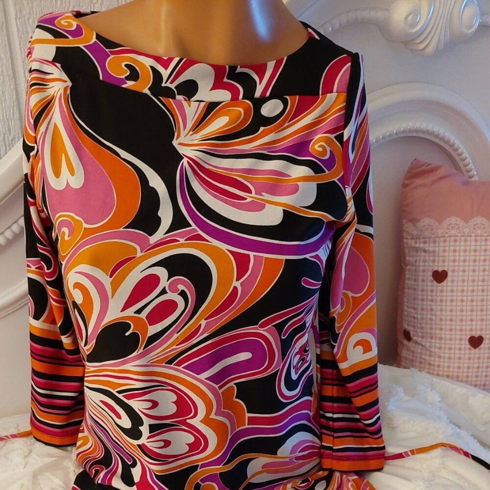 Robe rétro vintage coloré